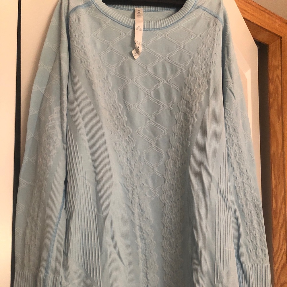 Lululemon 10 long sleeve